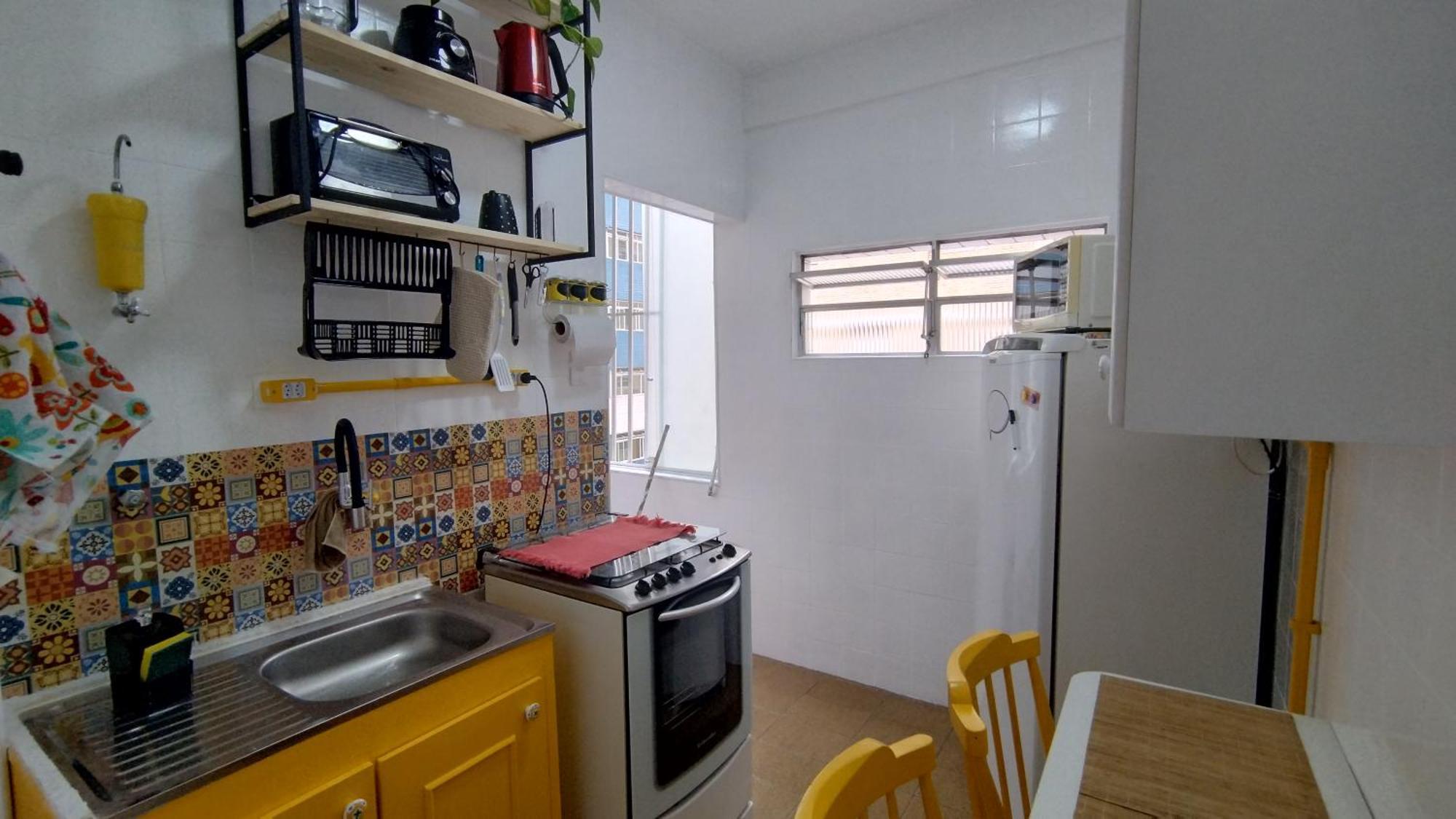 Charmoso Na Frente Da Apartamento *